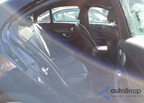 2015 Mercedes-Benz C 300 Sport 4Matic из США, поврежденный, VIN 55SWF4KB7FU025811